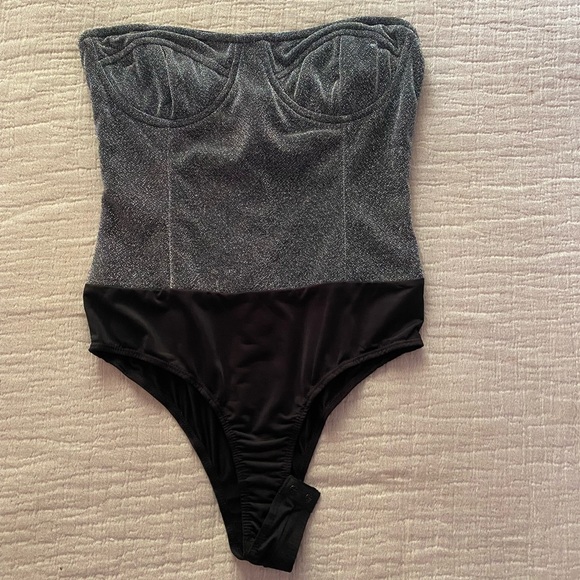 strapless bodysuit - Picture 2 of 6